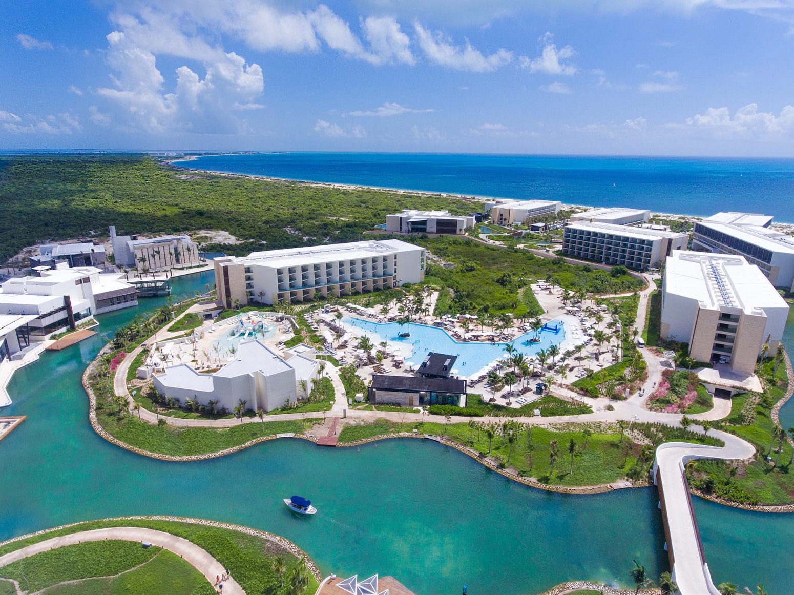 hotel playa mujeres verano 2023